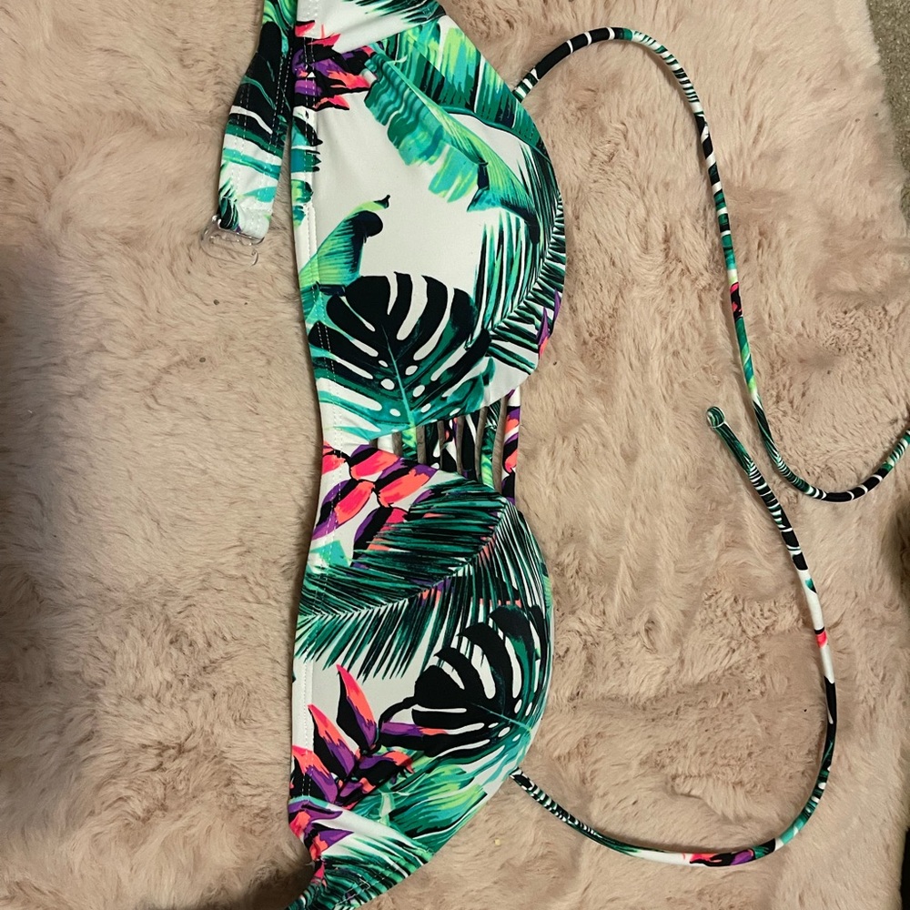 Tropical bikini top - Picture 2 of 4